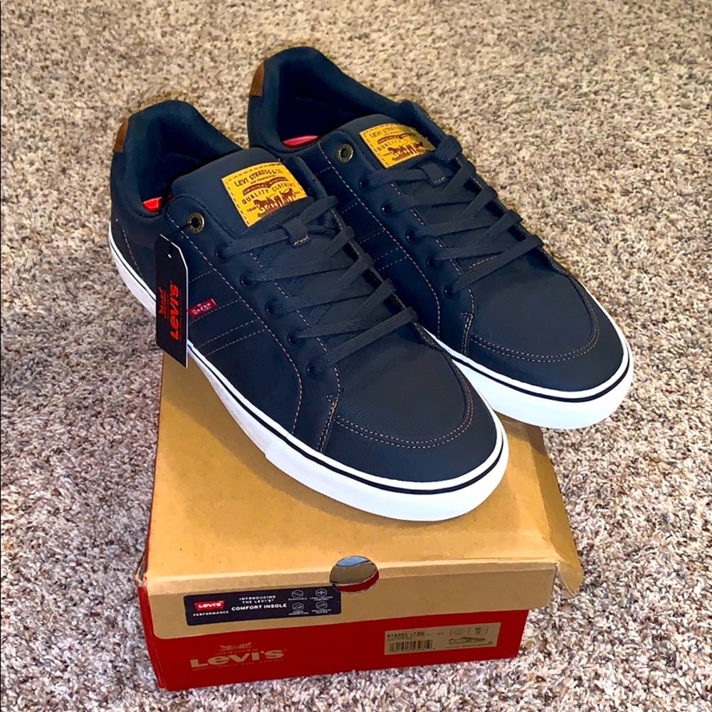 Men’s Levi’s Casual Sneakers